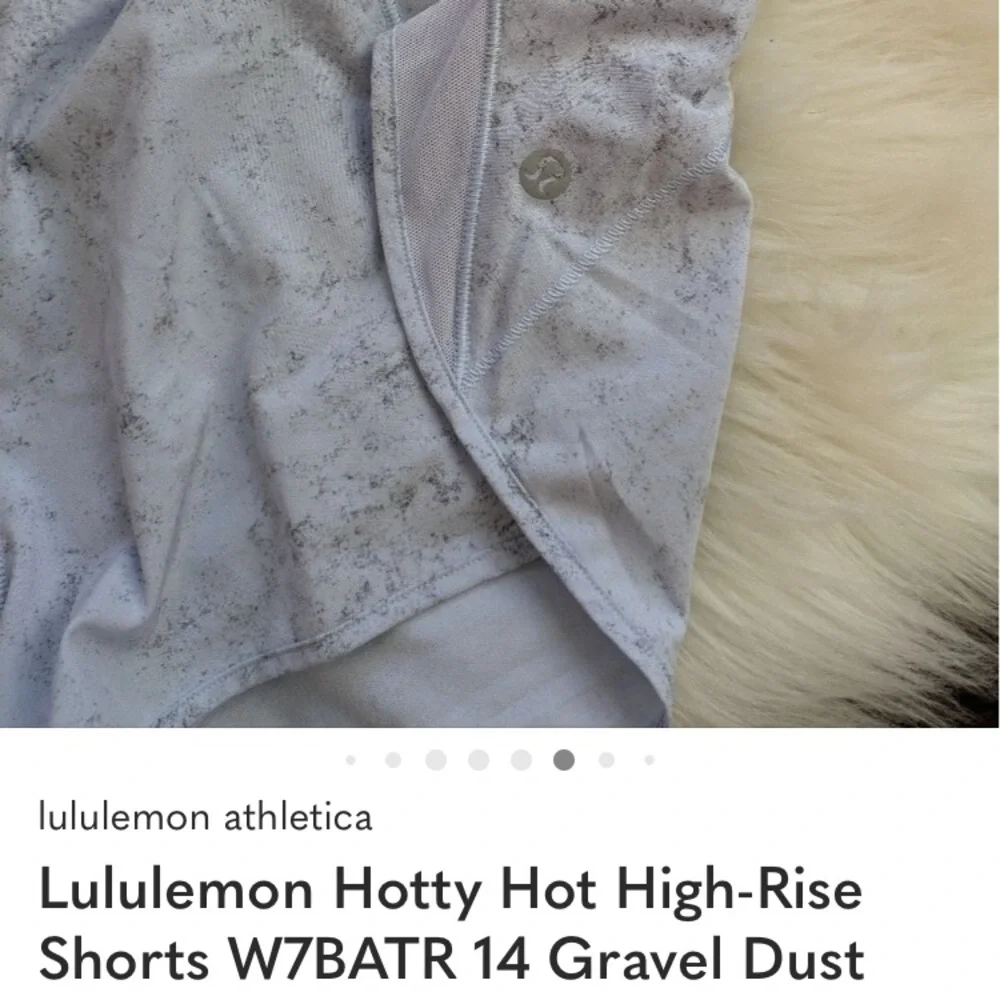 Lululemon Hotty Hot High Rise Shorts